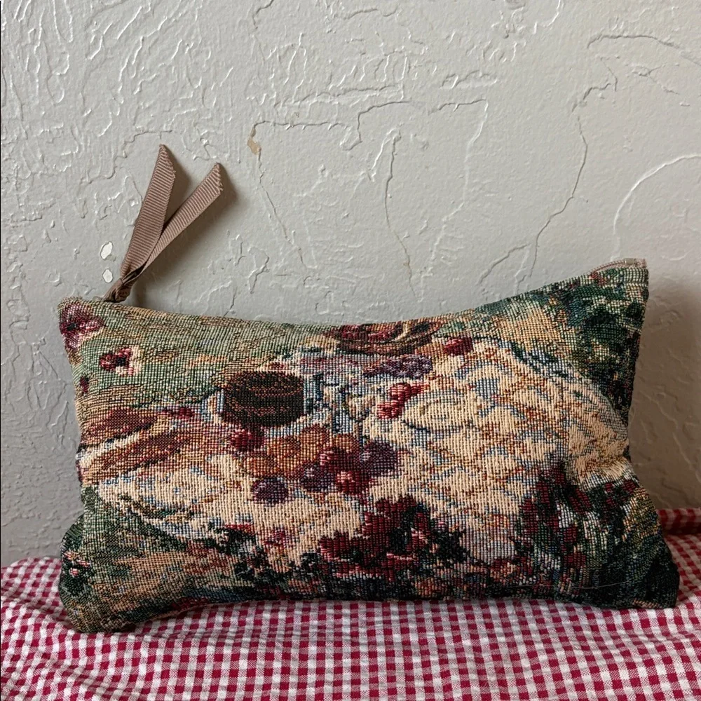 ❤️Vintage Sandra Tapestry Zipper Pouch – Handcrafted in New England